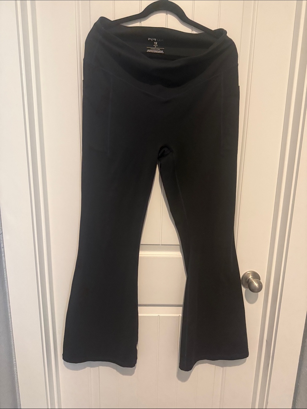 POPFLEX Black flare leggings with Contrast Stitching
